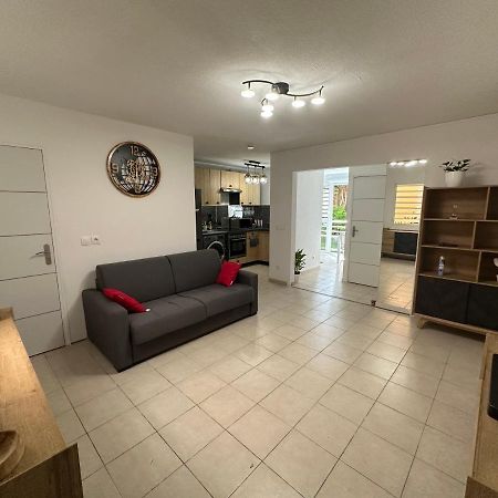Apartamento Location T2 Meuble Baie Mahault Convenance Exterior foto