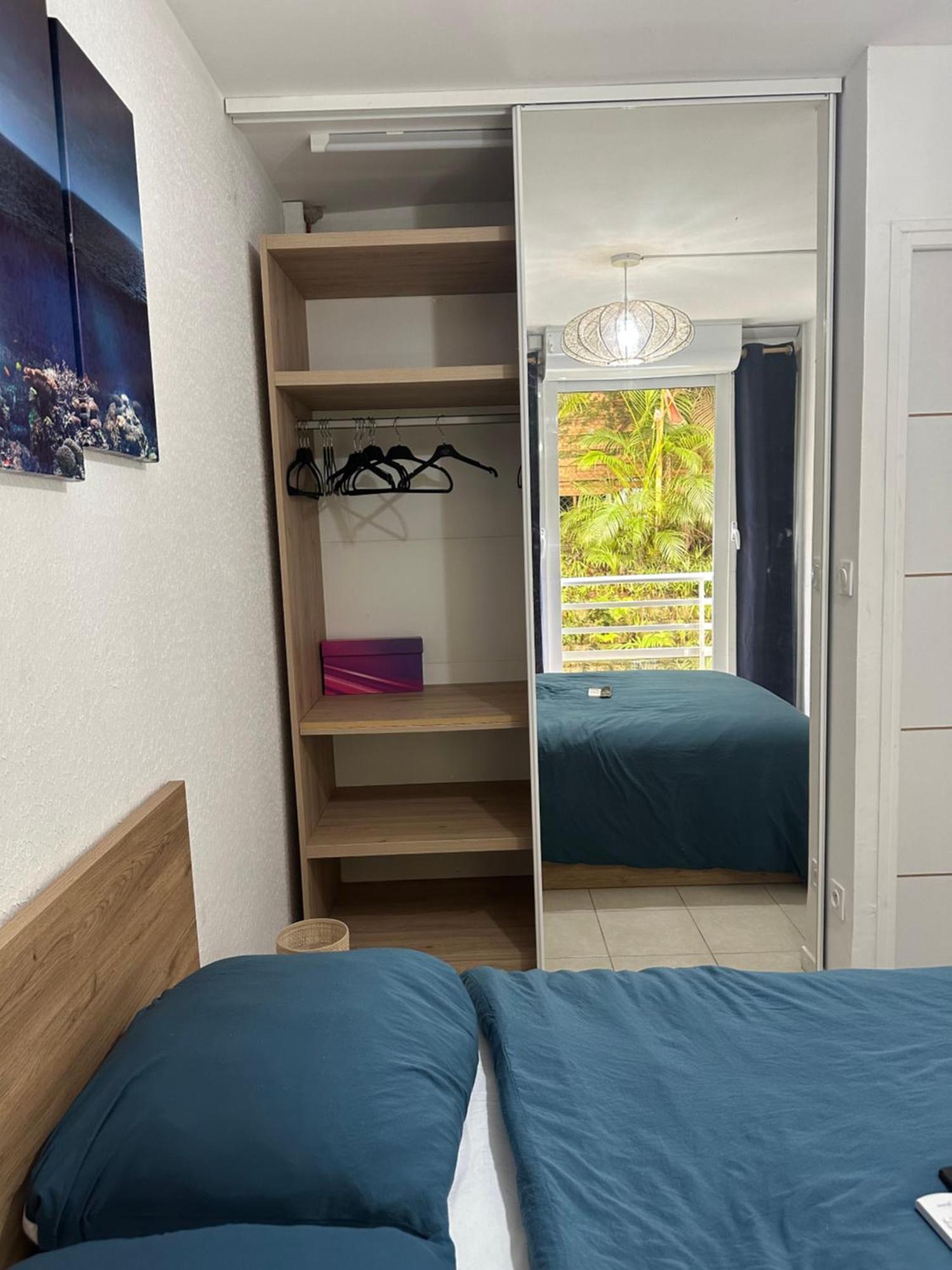 Apartamento Location T2 Meuble Baie Mahault Convenance Exterior foto